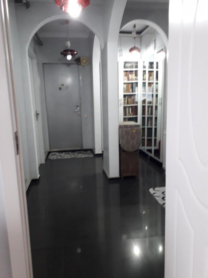Apartment Boulevardside Batoemi Buitenkant foto